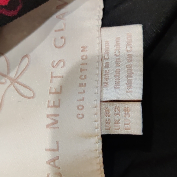 Gal Meets Glam Londyn Dress - Picture 12 of 13